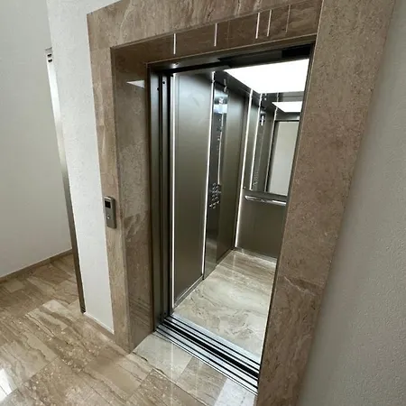 Апартаменти Irina Centre