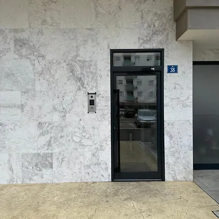 Irina Centre Апартаменти *