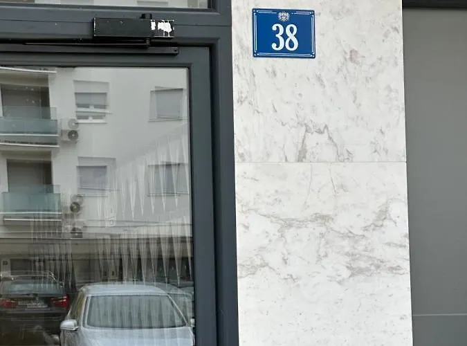 Апартаменти Irina Centre *